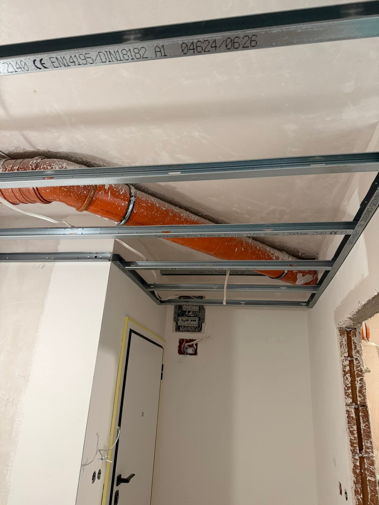 Два тавана с гипсокартон и LED осветление